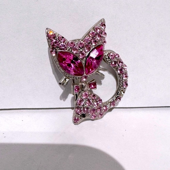 🐱 Beautiful Edgy Vintage Antique Pink Crystal Cat Brooch - Picture 9 of 13